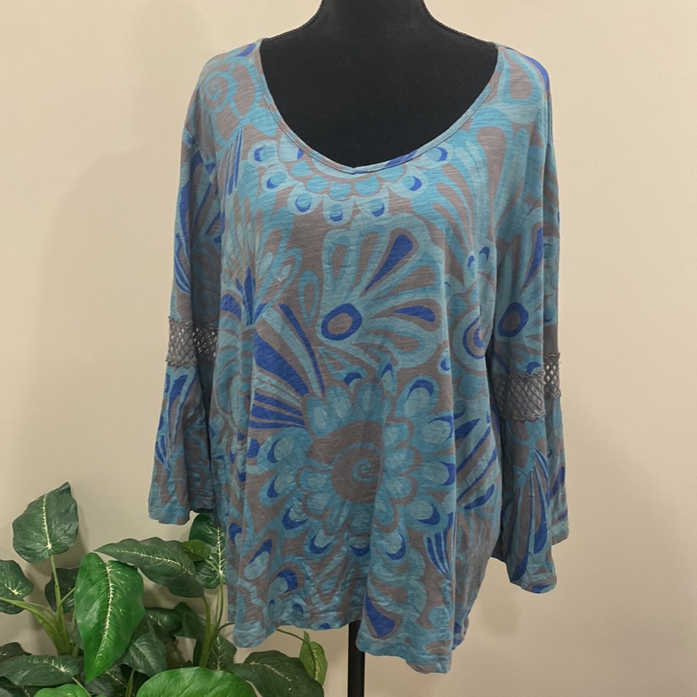 Sun Moda Teal and Brown Mod Swirl Tunic Top with Bell Sleeves